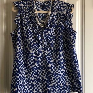 NWOT beautiful GAP blouse!